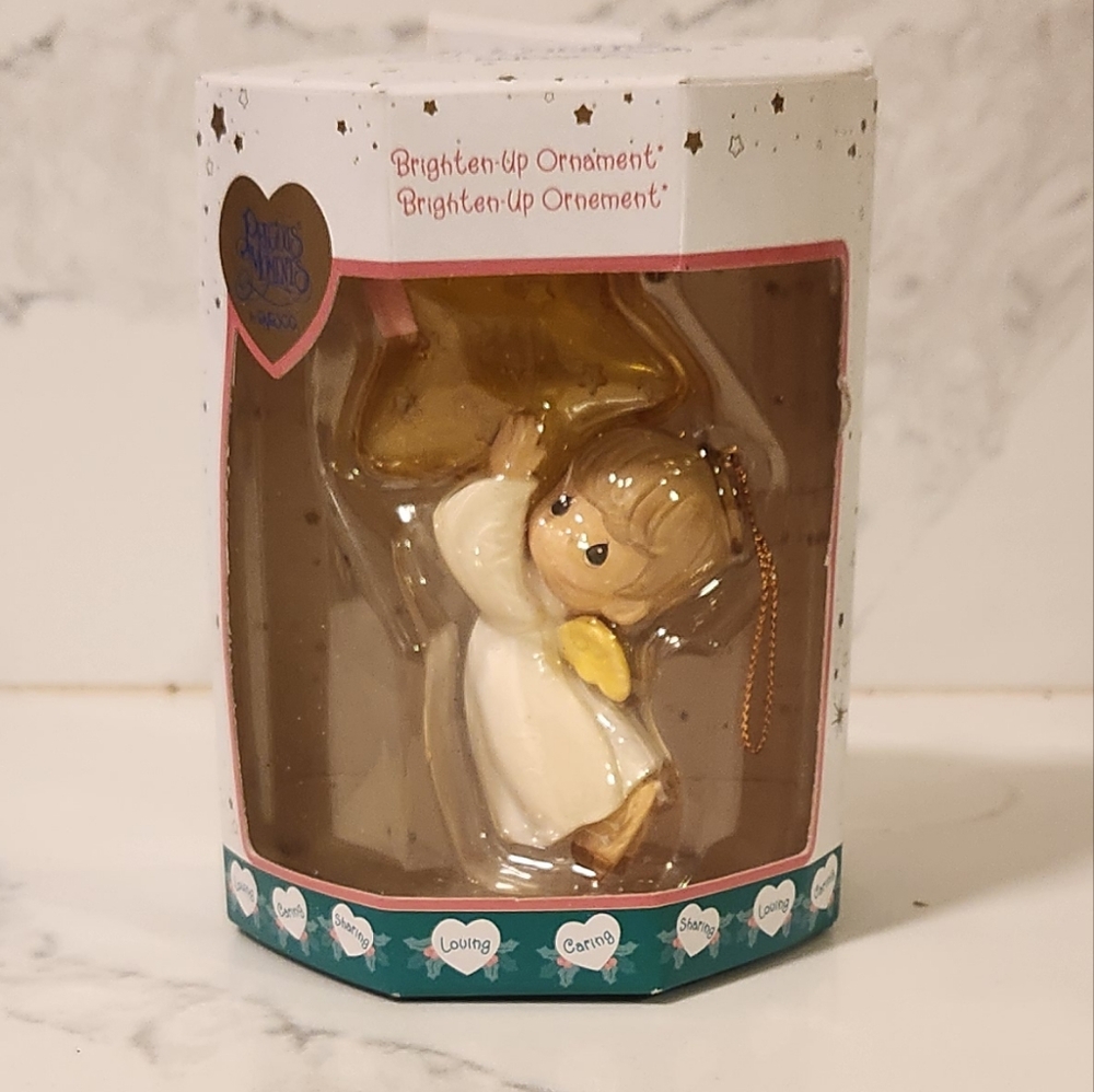 Precious Moments Brighten-Up Ornament